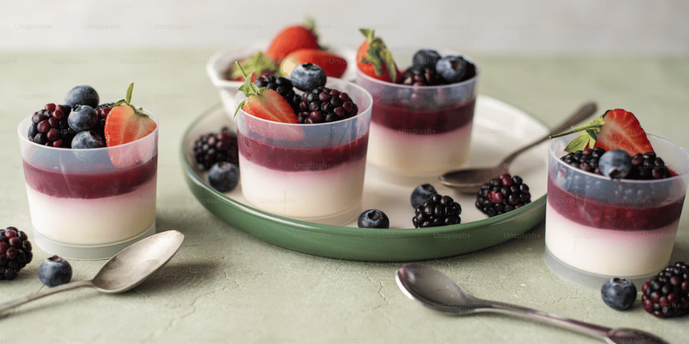 breakfast yoghurt pots